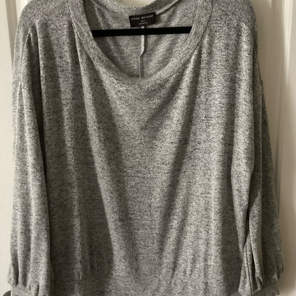 Lane Bryant Classic Long-Sleeve Top with Shirttail Hem Heather Grey 18/20 - Picture 5 of 9
